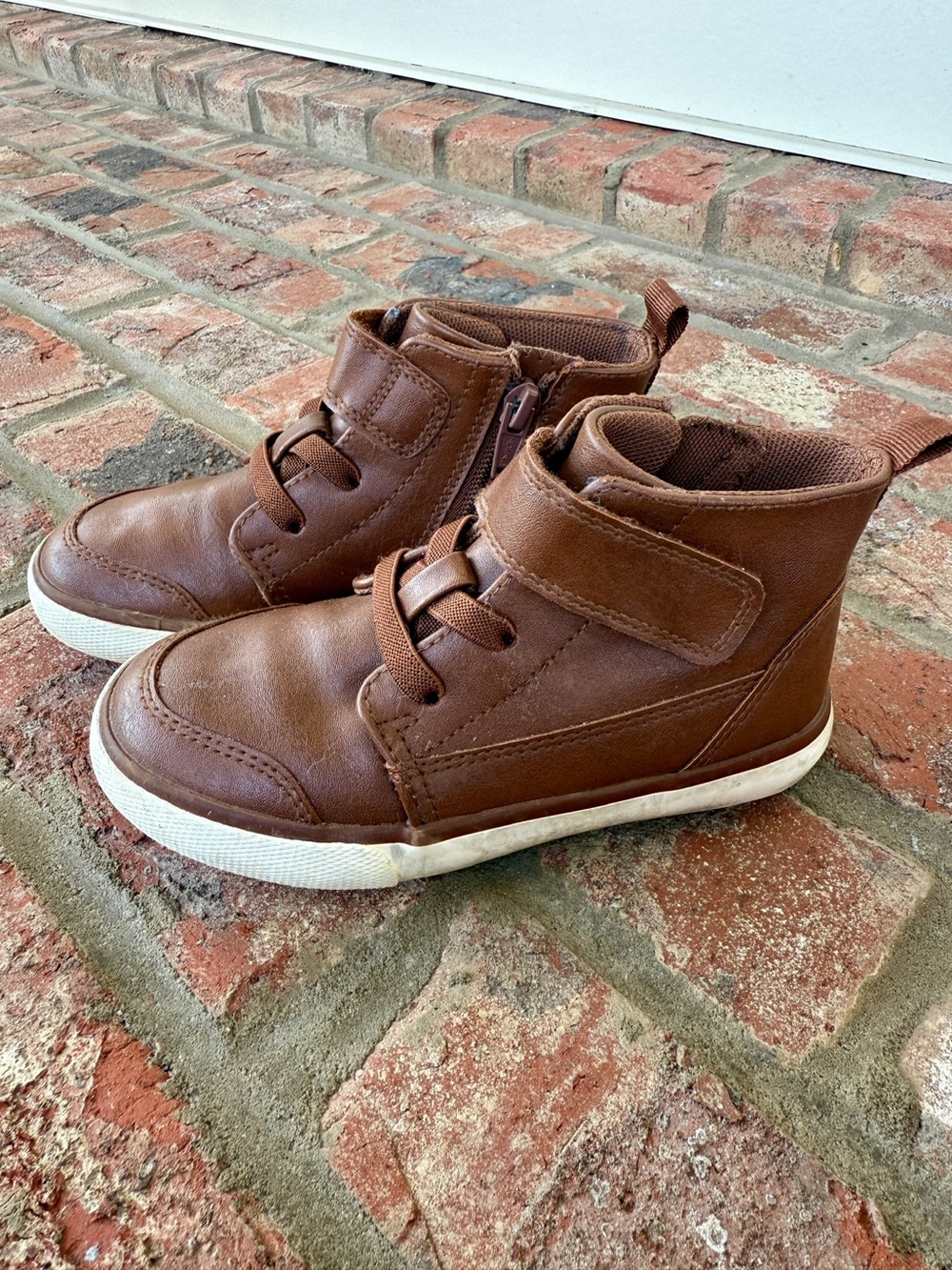 wonder nation Brown High-Top Kids Sneakers with White Soles